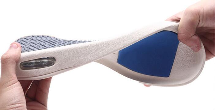 Breite Diabetikerschuhe für geschwollene Füße