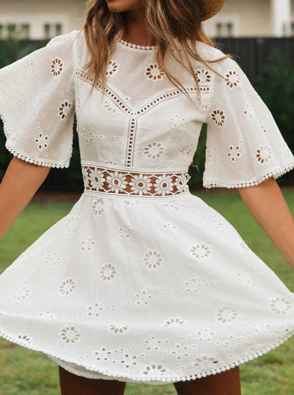 Besticktes Baumwollkleid