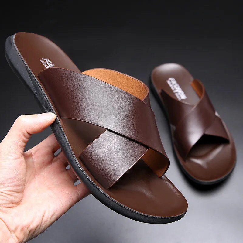 Bequeme rutschfeste Ledersandalen