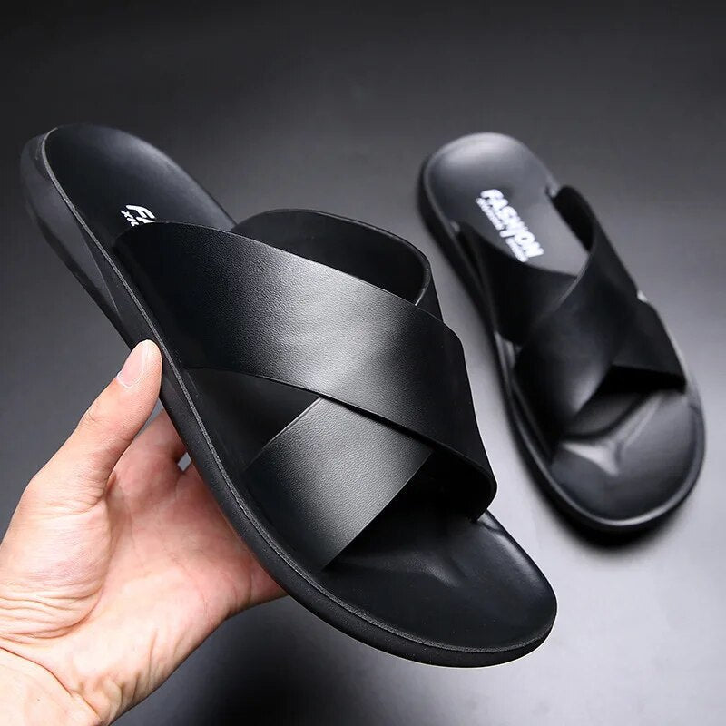 Bequeme rutschfeste Ledersandalen