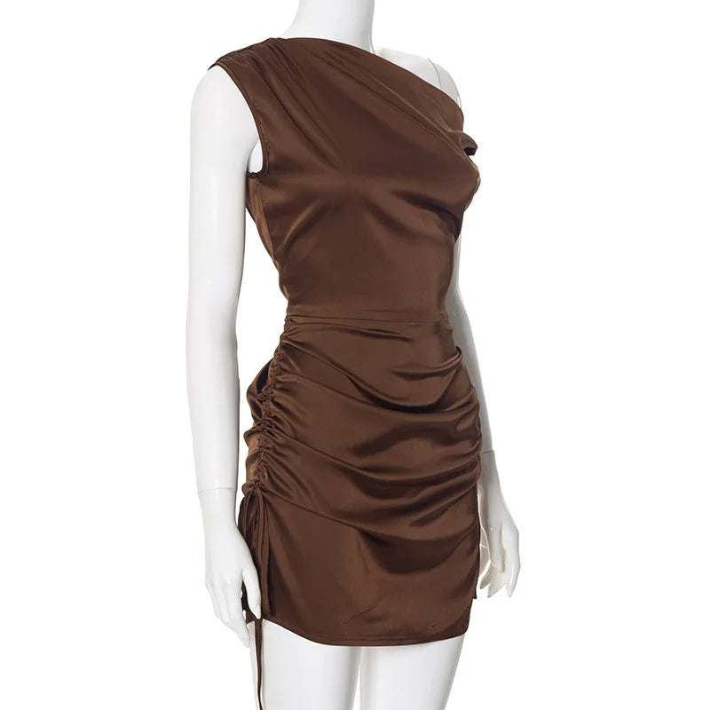 Asymmetrisches Bodycon-Minikleid mit Raffungen
