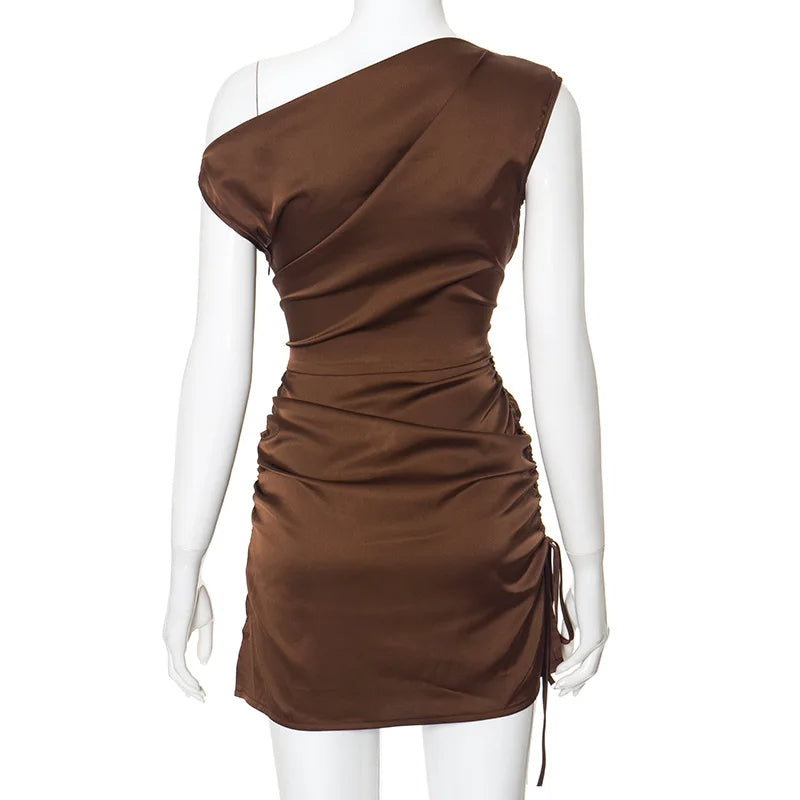 Asymmetrisches Bodycon-Minikleid mit Raffungen