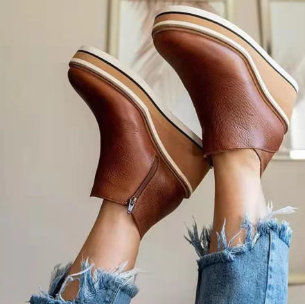 Braun | Stiefeletten mit Keilabsatz