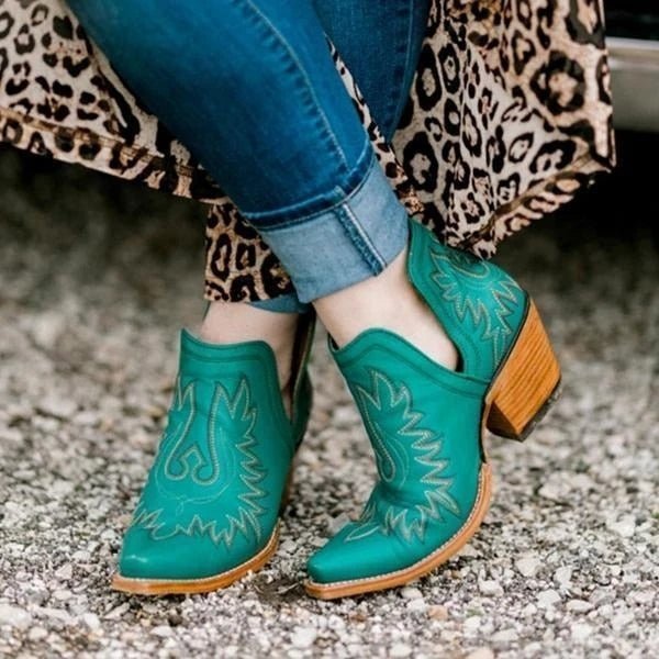Cowboy-Stiefeletten mit Absatz
