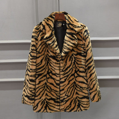 Damen Eleganter Kunstfellmantel im Tigerprint-Design Merchesia