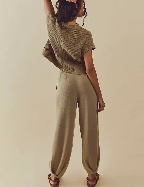 Merche Sommerset aus Strickoberteil und -hose in unifarbenem Stil