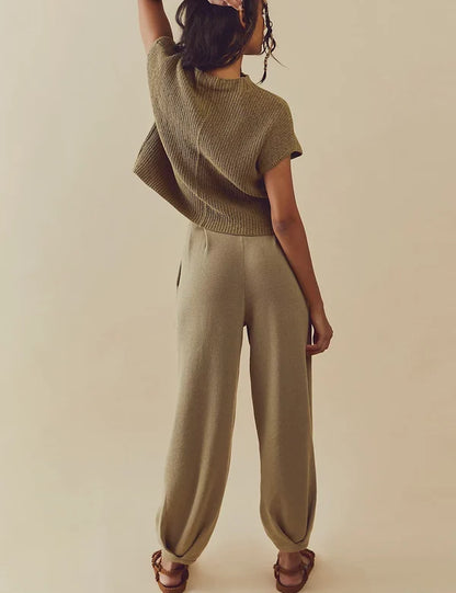 Merche Sommerset aus Strickoberteil und -hose in unifarbenem Stil