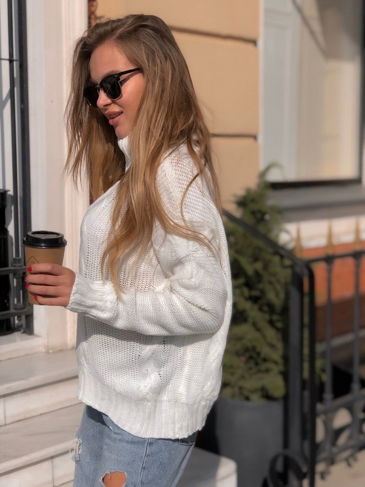 Damen Strickpullover mit hohem Kragen und kreativen Zopfmustern Merchesia