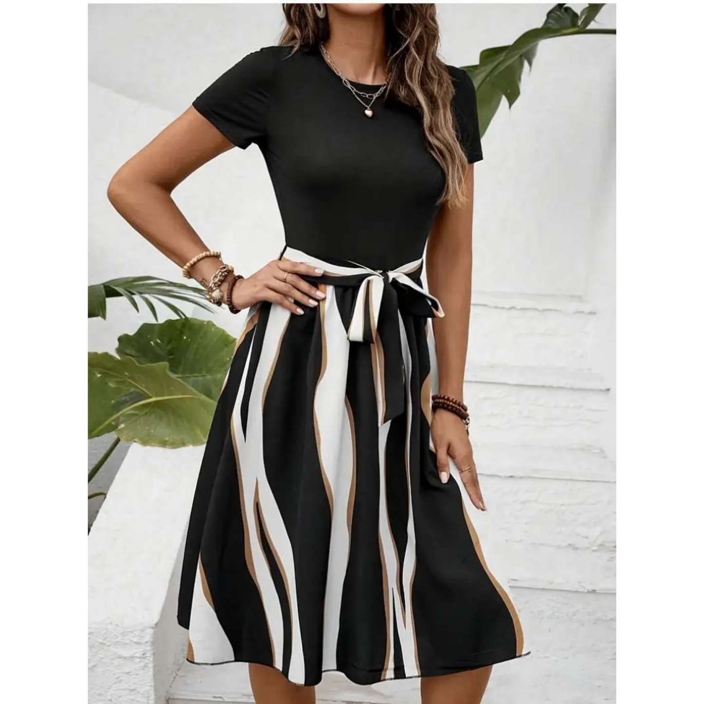 Merche Streifendesign und hochtailliertes Sommerkleid