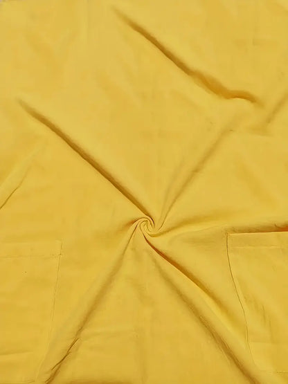 – freizeitkleid mit zwei taschen und kurzen armeln