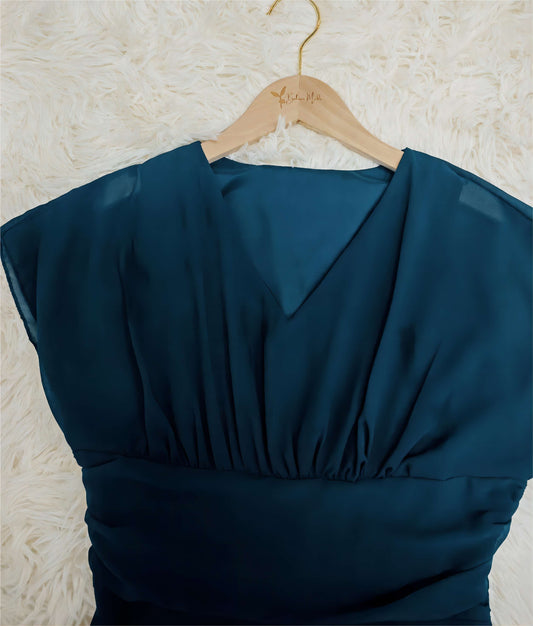Zeitloses Damenkleid - 2024 edition