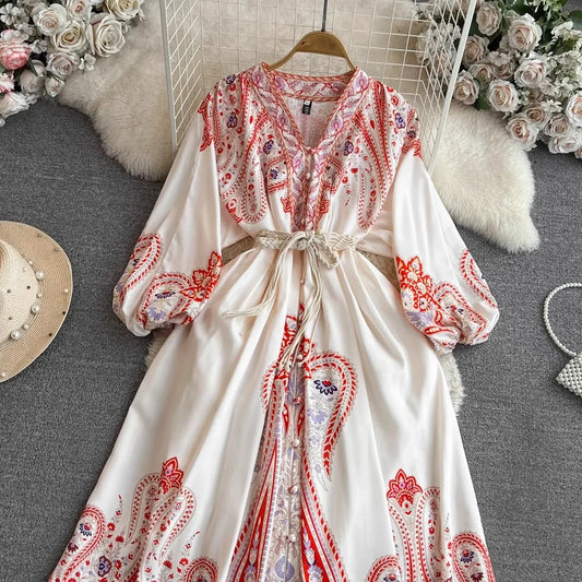 Boho Stil mit V-Ausschnitt und Laternenärmeln