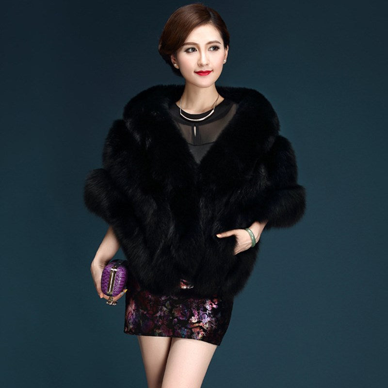 Damen Elegante Kunstpelz-Stola mit voluminösem Schnitt Merchesia