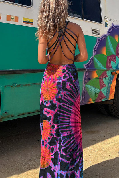 Bamba Batik-Maxikleid mit kokettem Schnürdetail am Rücken