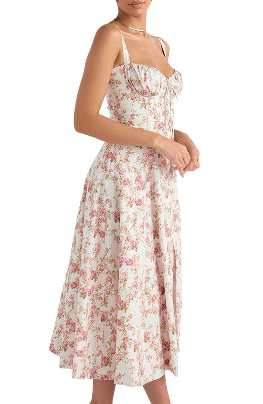 Blossom – Geblümtes, figurbetontes Kleid mit geformter Taille