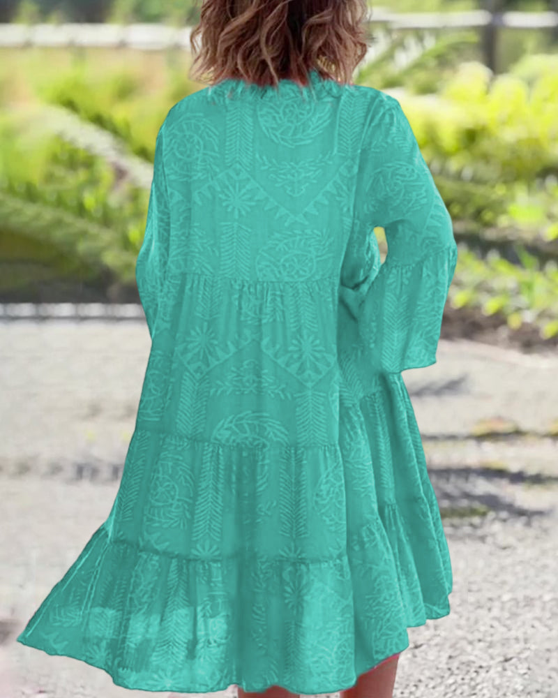 Ärmeln und geometrischem Boho Print