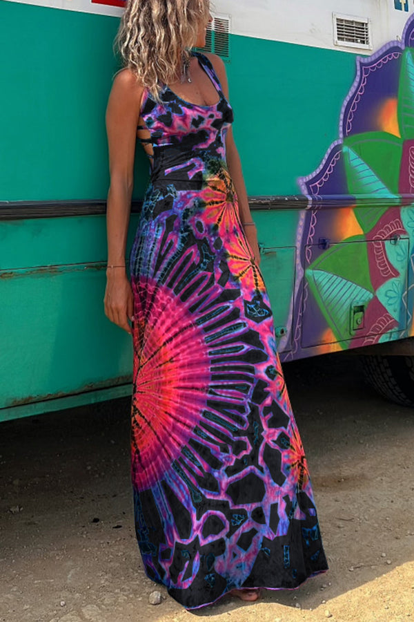 Bamba Batik-Maxikleid mit kokettem Schnürdetail am Rücken