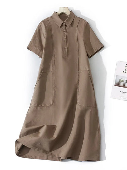 Lockeres Kleid mit kurzen Ärmeln aus Baumwolle und Leinen mit Revers