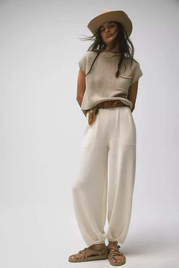 Merche Sommerset aus Strickoberteil und -hose in unifarbenem Stil