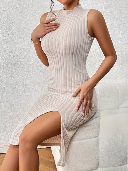 – elegantes kleid mit stehkragen und geteiltem saum