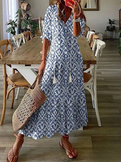 – Damenkleider Langes Kleid mit V-Ausschnitt, halblangen Ärmeln und aufgedrucktem Bart