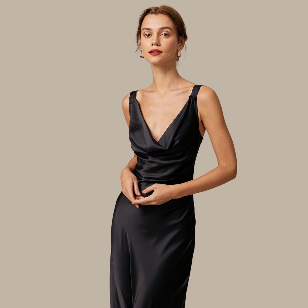 Satin-Maxikleid mit Wasserfallausschnitt