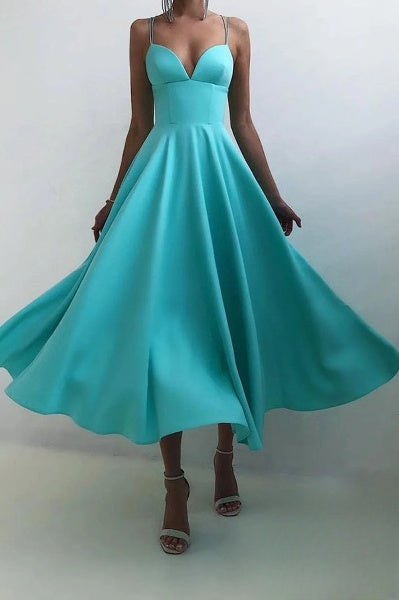 Damen-Maxikleid mit V-Ausschnitt, Rückenfrei, Gestuft
