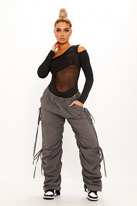 Merche Bodysuit mit Schulterfreies Design