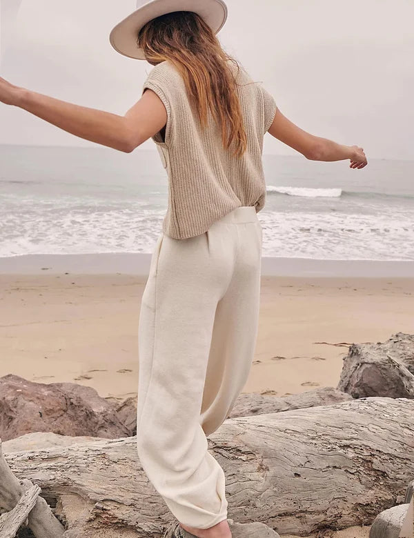 Merche Sommerset aus Strickoberteil und -hose in unifarbenem Stil