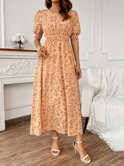 – kleid mit blumendruck und rundhalsausschnitt für frühling und sommer