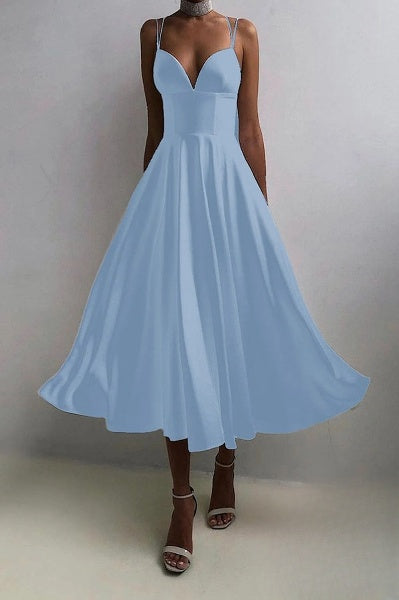 Damen-Maxikleid mit V-Ausschnitt, Rückenfrei, Gestuft