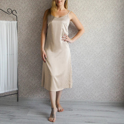 Merche rückenfreies Sommerkleid mit V-Ausschnitt