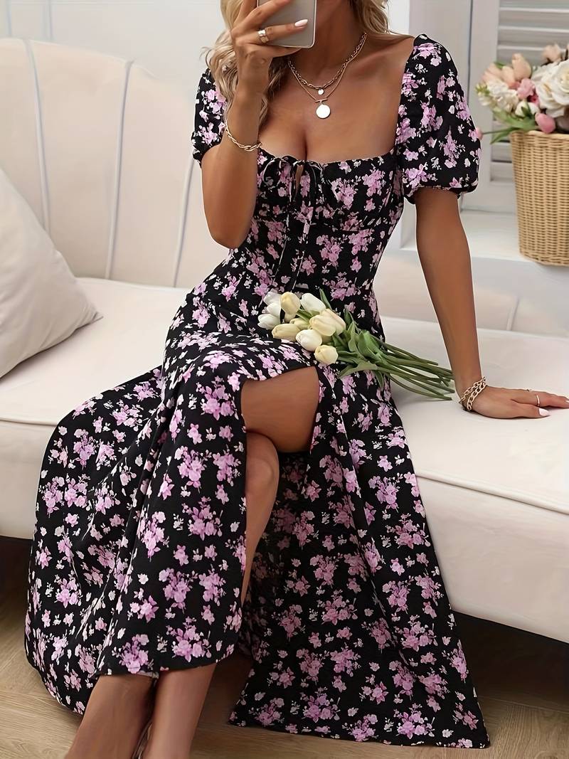 – florales a-linien-kleid mit geteiltem saum für den frühling