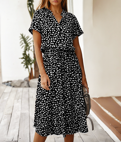 Fröhliches Kleid