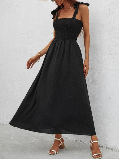 Schlankes ärmelloses Kleid