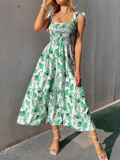Schlankes ärmelloses Kleid