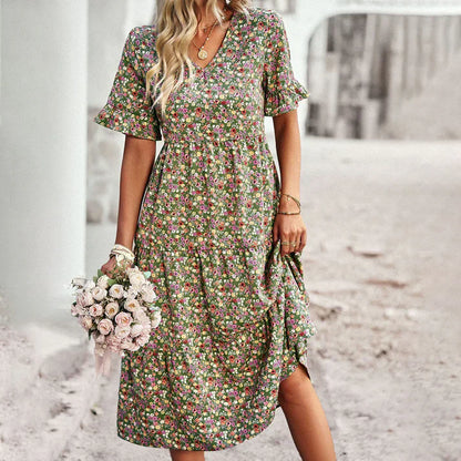 – verspieltes sommerkleid in apricot mit blumenprint