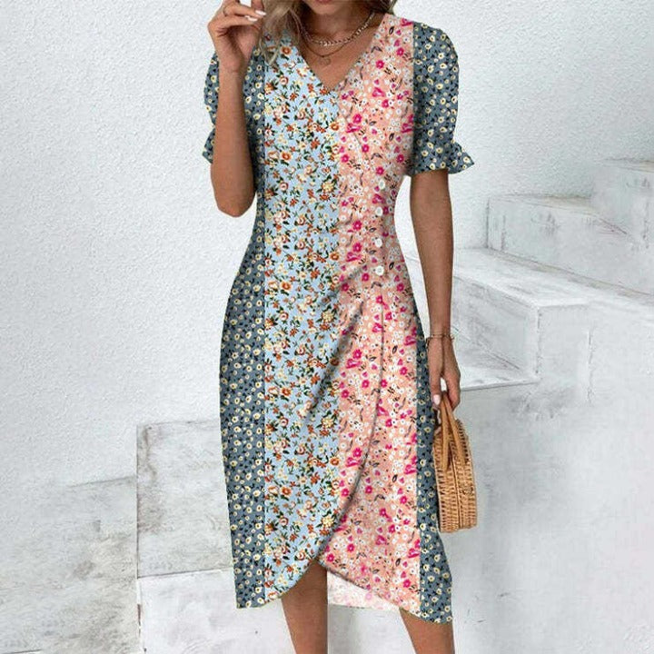 Elegantes geblümtes Damenkleid