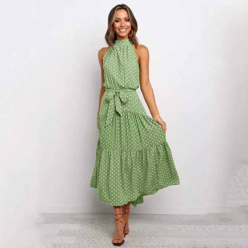 Gepunktetes Neckholder-Kleid