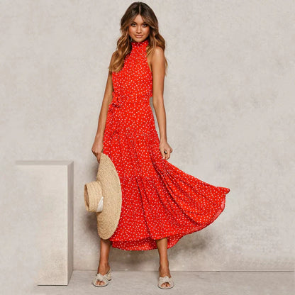 Gepunktetes Neckholder-Kleid