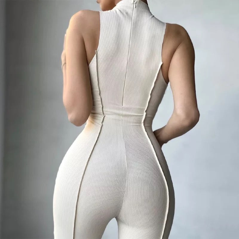 Ärmelloser schlichter einteiliger Jumpsuit in schmaler Passform