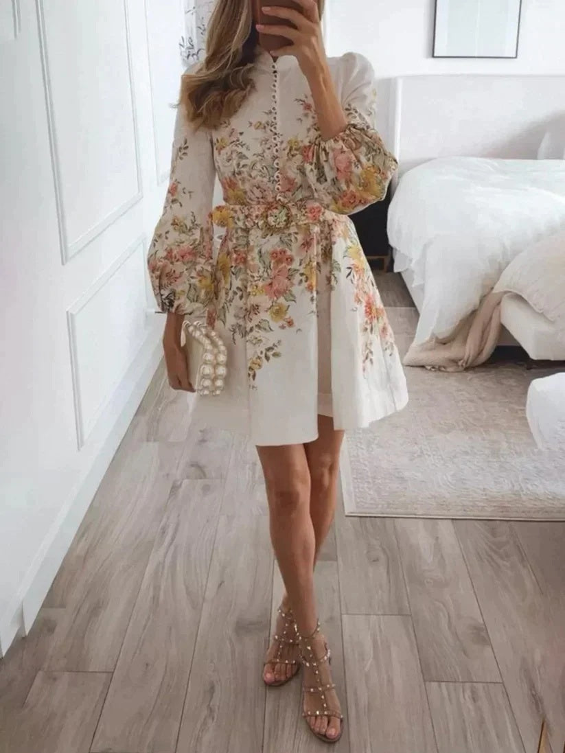 Mini Kleid mit Knöpfen | Julieta