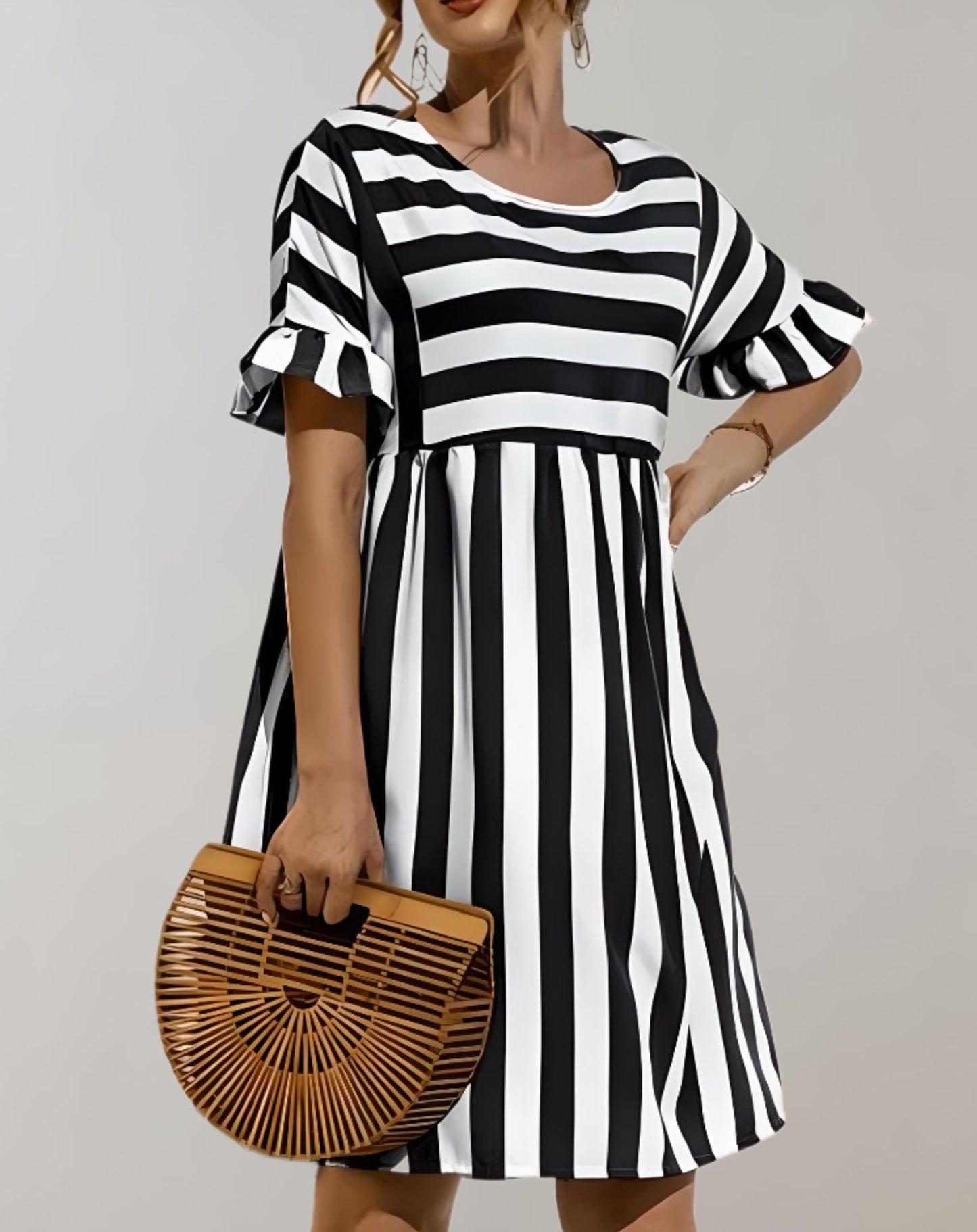 WW | Weites Minikleid Mit Rundhalsausschnitt Und Streifendesign Kleid