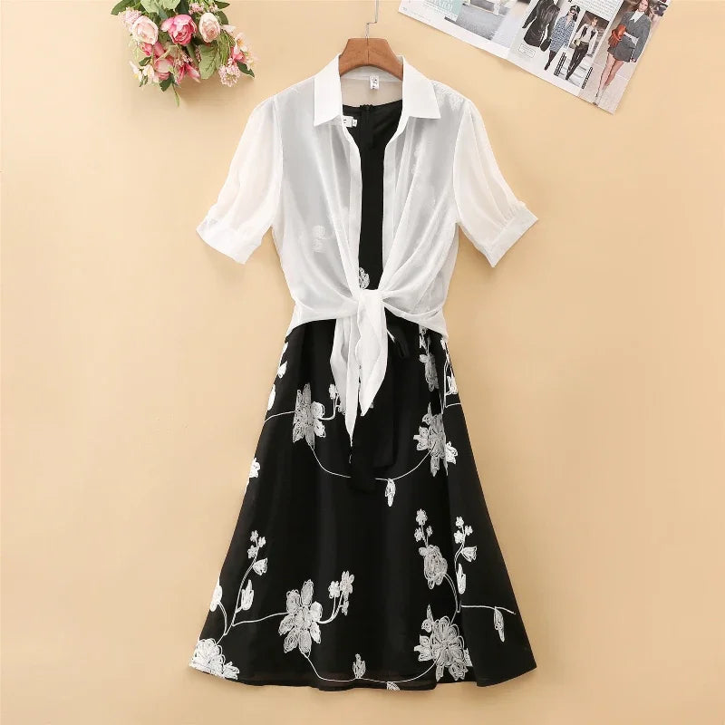 Zweiteiler-Kleid mit Blumenstickerei