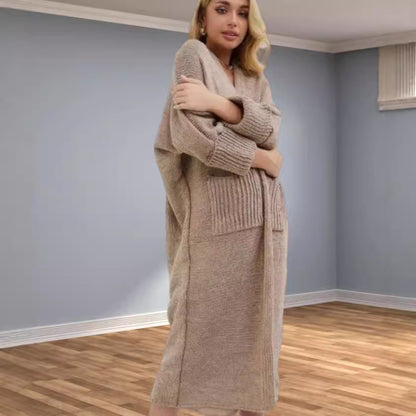 Damen Grobstrickmantel mit praktischen Taschen und elegantem V-Ausschnitt Merchesia