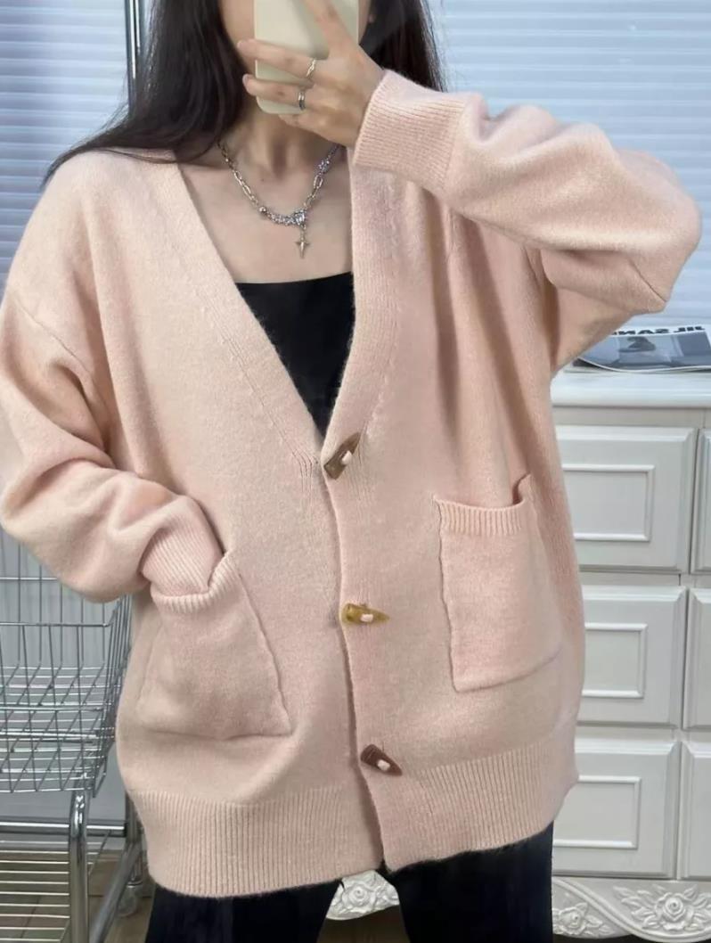 Damen Strickjacke mit großen Taschen und elegantem V-Ausschnitt Merchesia