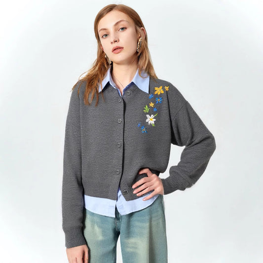 Damen Strickpullover mit floralen Stickereien und lässigem Schnitt Merchesia