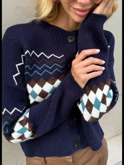 Damen Modischer Strickcardigan mit einzigartigem Karomuster und Knopfdetails Merchesia