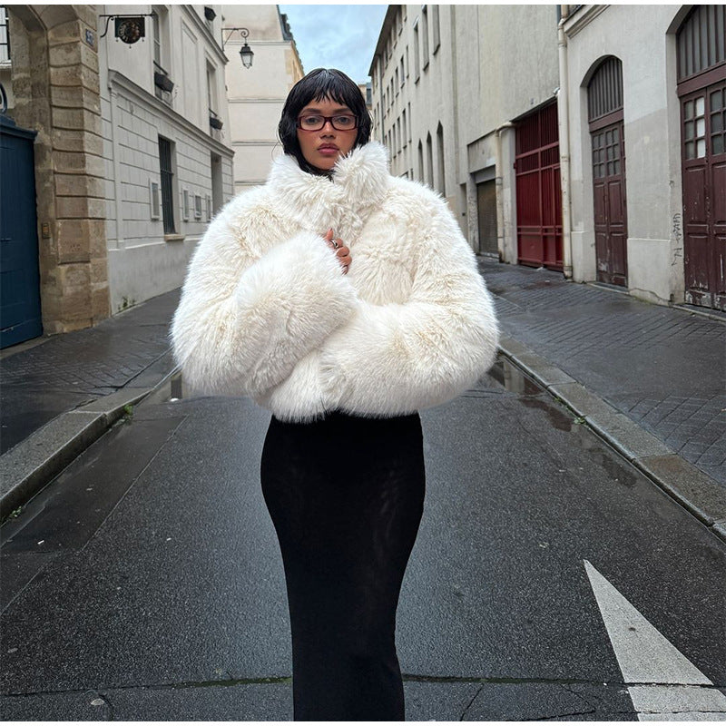 Damen Flauschige Kurzjacke mit voluminösen Ärmeln Merchesia