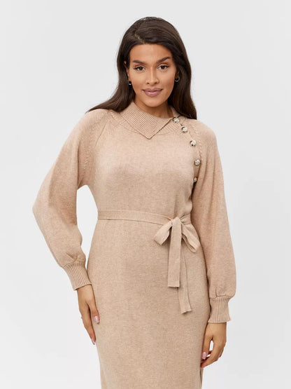 Damen Strickkleid mit taillierendem Gürtel und dekorativen Knopfdetails Merchesia